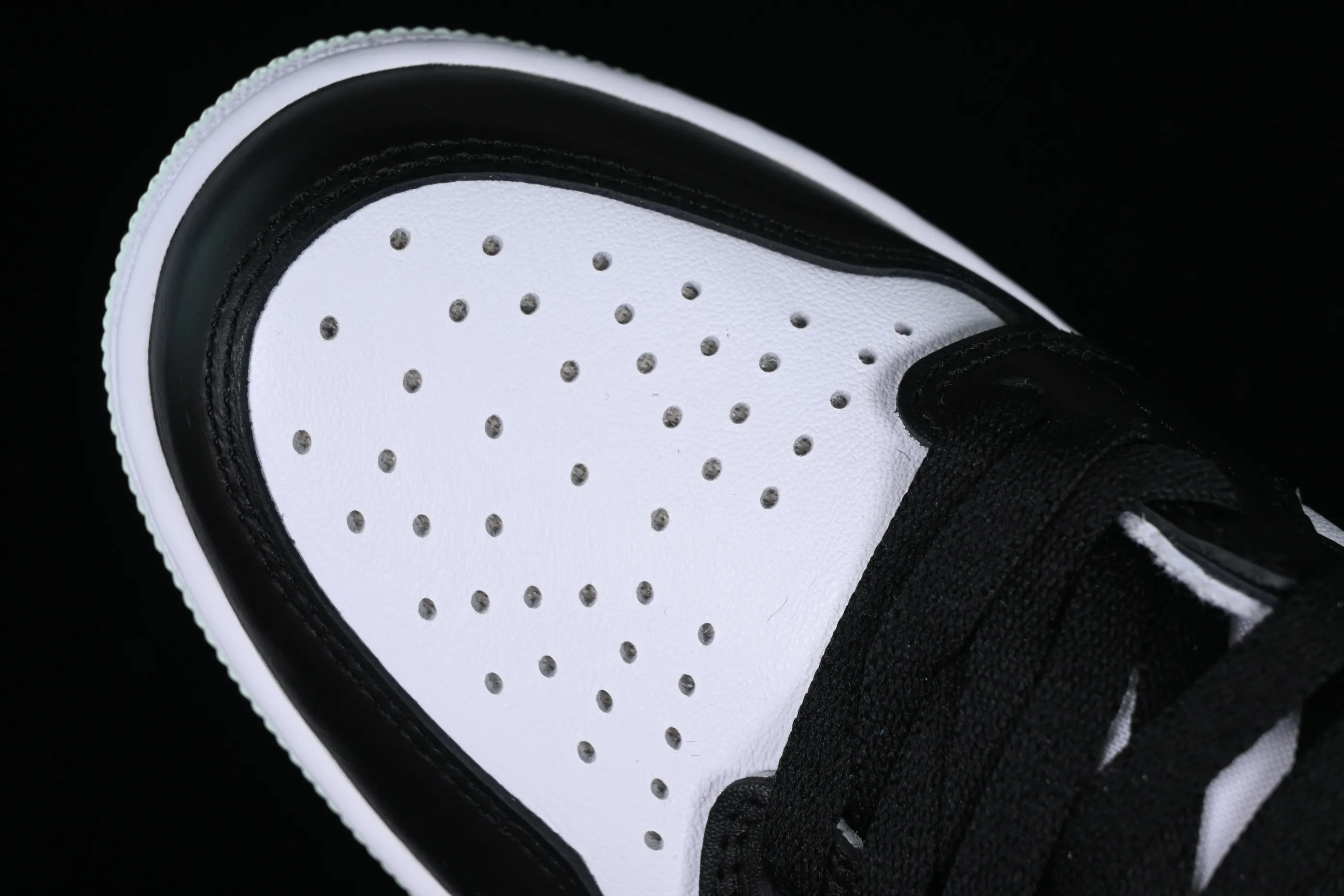 All categories Air Jordan Jordan series basketball shoes Air Jordan 1 High GX foreign trade version Air Jordan 1 Retro High OG "lgloo" AJ1 Joe 1 mint green 861428-100
